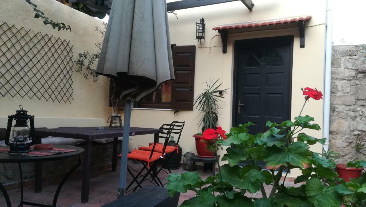 Chris Αpartments Old Town Apartment Rhodes City Exterior photo