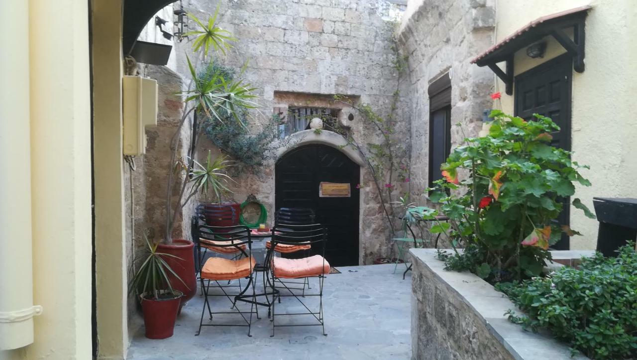 Chris Αpartments Old Town Apartment Rhodes City Exterior photo
